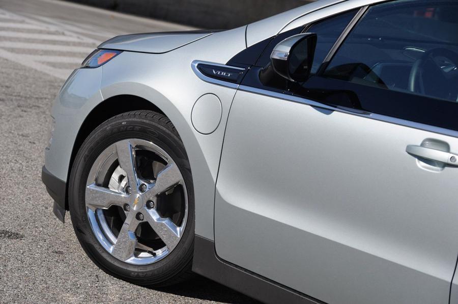  Chevrolet Volt 2011 года  (фото 94 из 356)